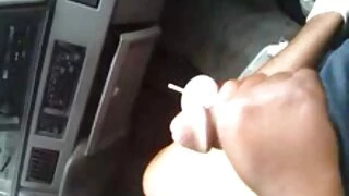 زوجة أعطت نفسها للضابط لتحرير اشهر ممثلي الافلام الاباحية رجال ربيب من السجن