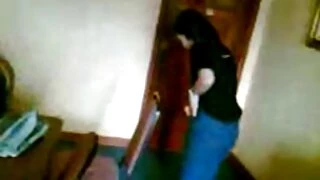 المحبة زوجين الداعر الافلام الابا بحنان على الأريكة