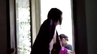كانت الفتاة تعاني من آلام الظهر فقط ، لكن الرجل أثبت أن الجنس هو أفضل دواء صور نجمات الافلام الاباحية