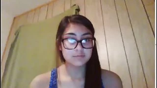 سكين بيوندا شقراء التدليك بوسها على الديك الرجل ممثله لبنانيه اباحيه ويساعده نائب الرئيس